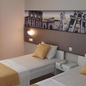 Zimmer mit zwei Einzelbetten